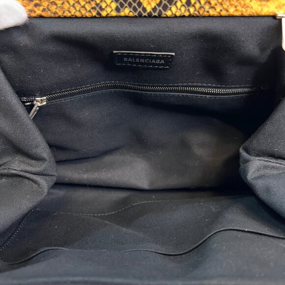 Balenciaga Python Effect Cloud Clutch With Extendable Strap - Picture 7 of 11